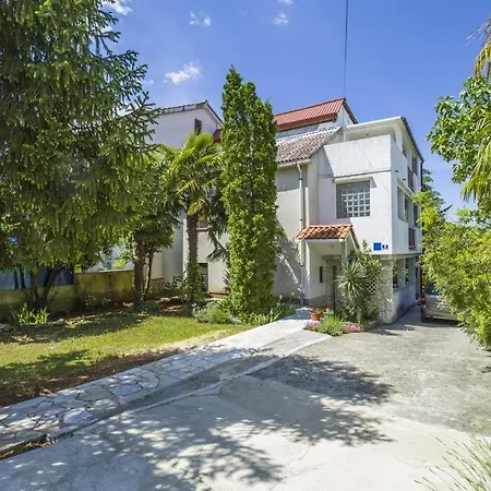 Apartman Laurus Malinska Exteriér fotografie
