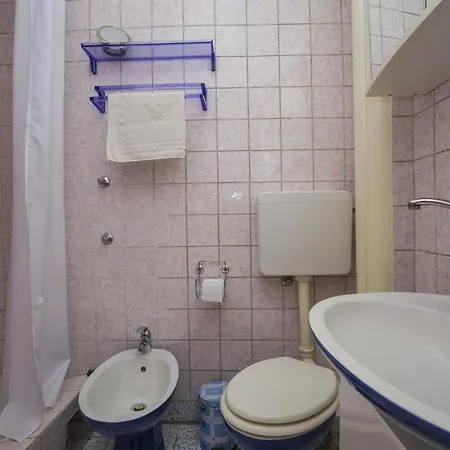 Apartman Laurus Malinska Exteriér fotografie